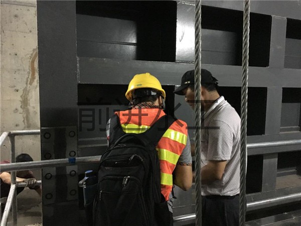 ���F���������T(m��n)�S��